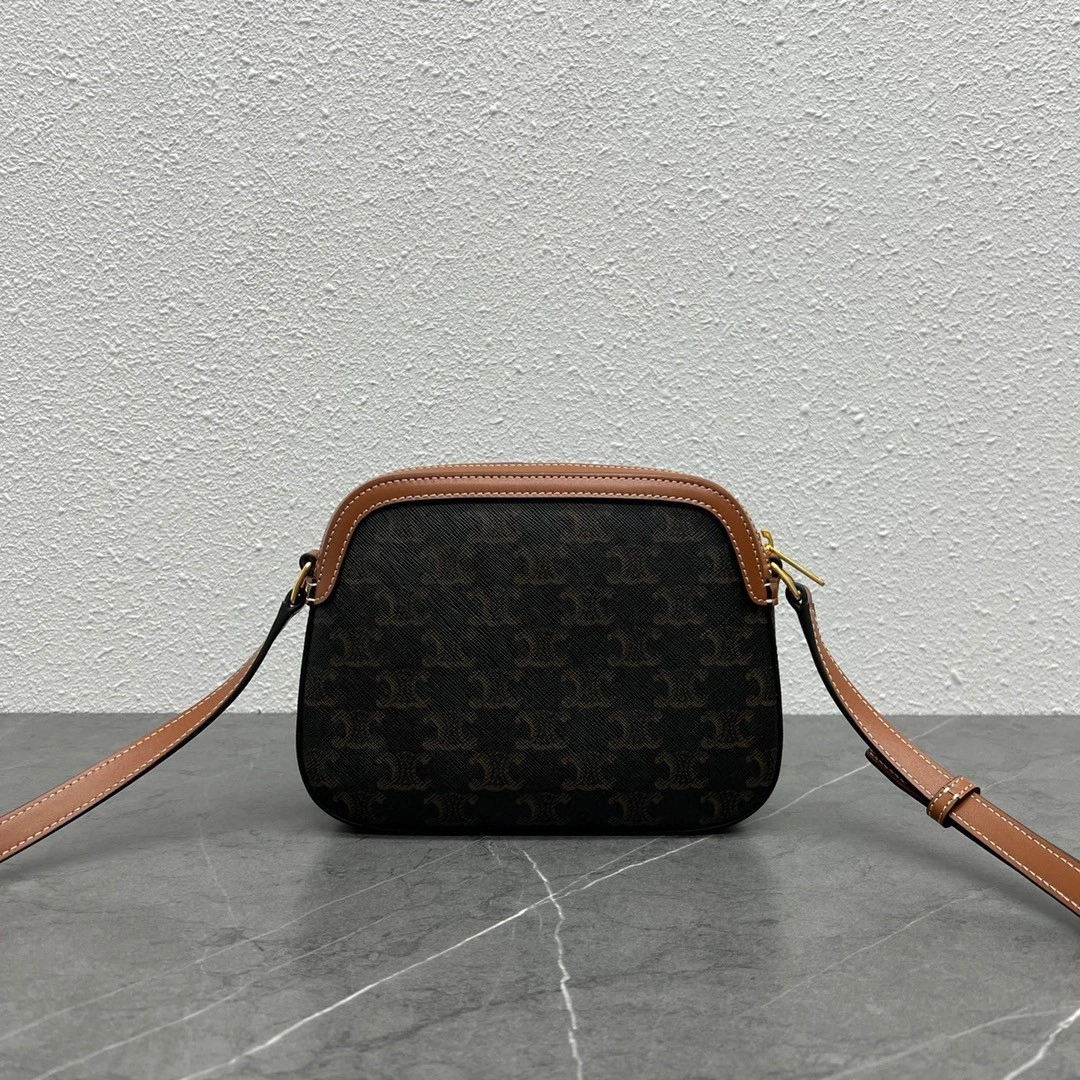 AIR- 191522BZJ.04LU Calfskin TRIOMPHE item : BT-B225E0631W